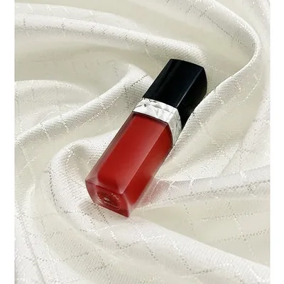 Ruj lichid, Dior, Forever, roșu